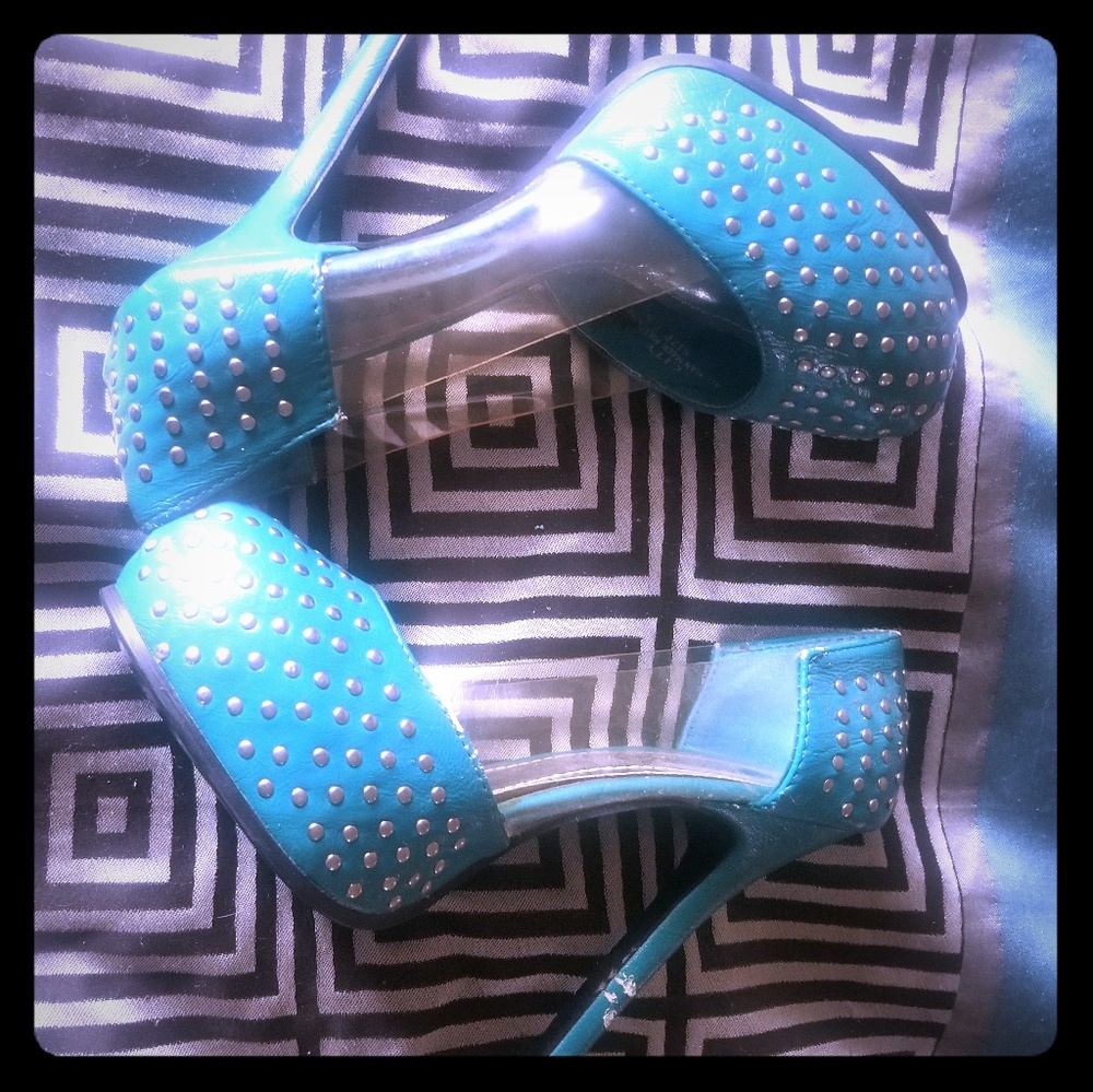 ShoeDazzle Heels